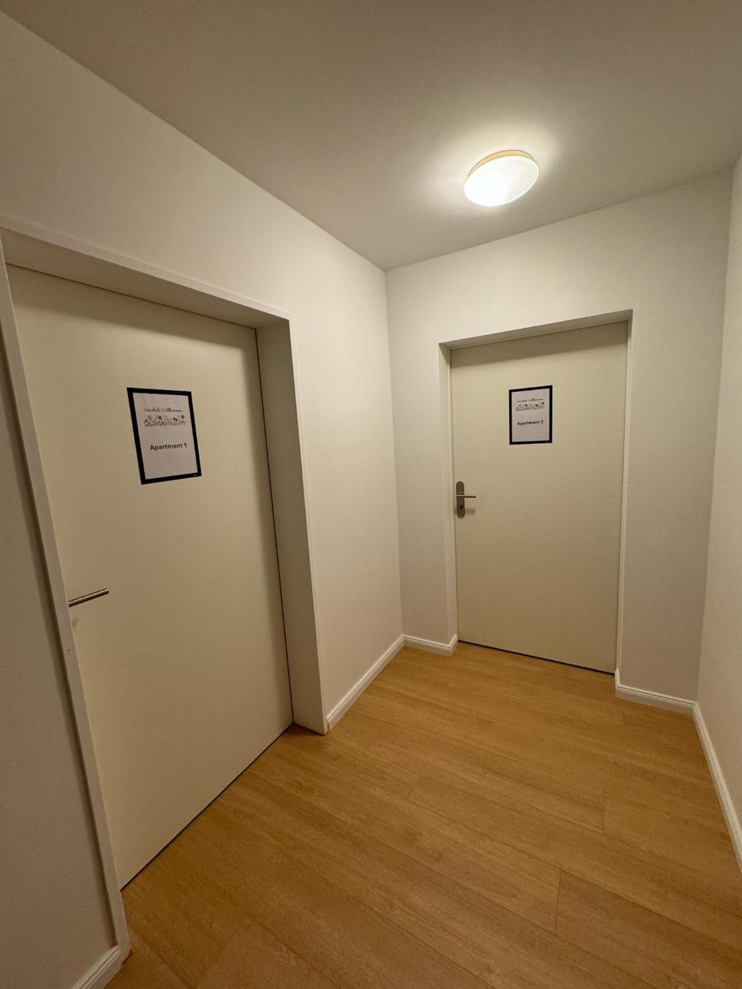 Fc-Apartmenthaus Falkensee Mit Grossem Garten Und Pkw Stellflaechen Екстер'єр фото