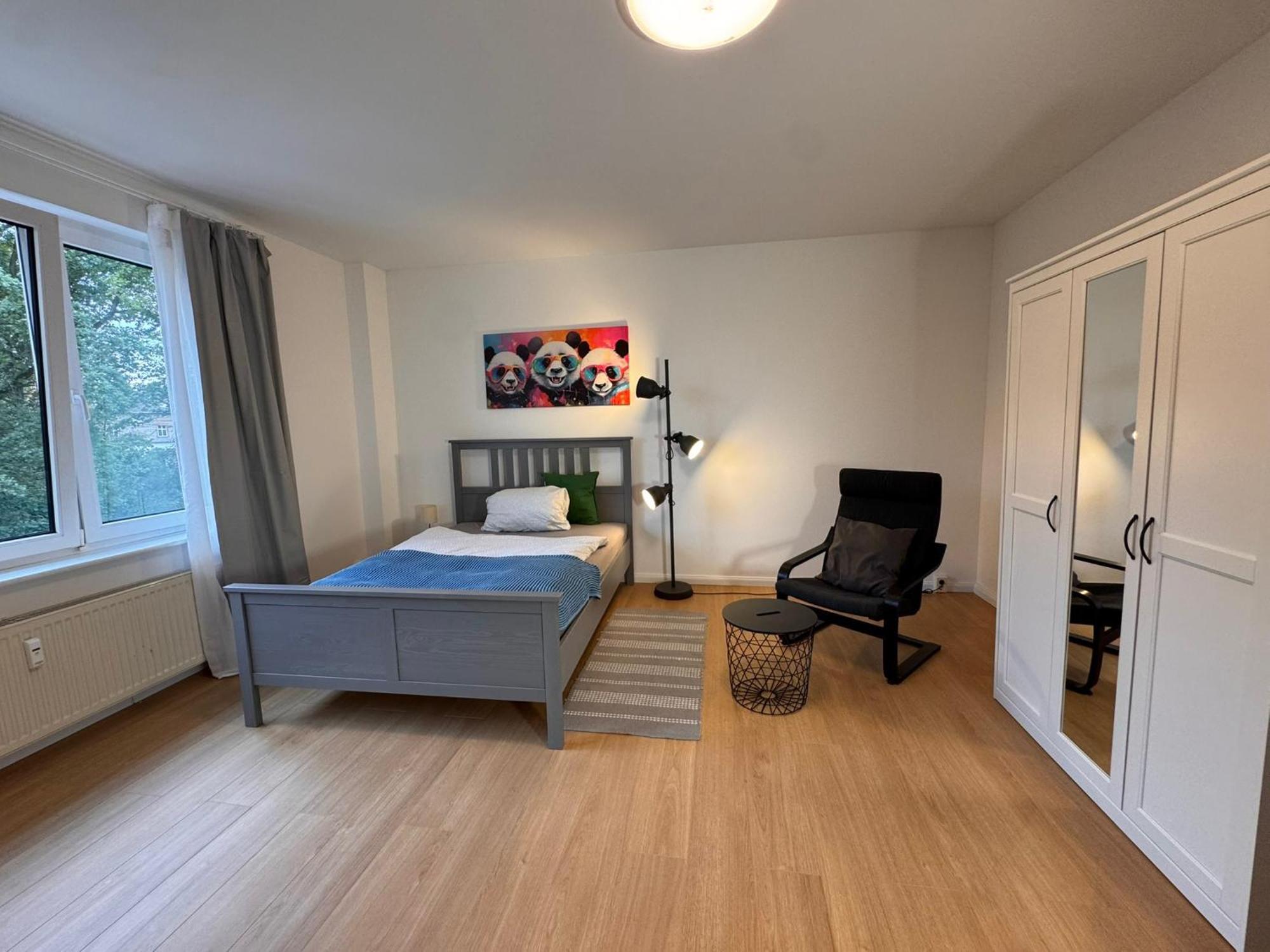 Fc-Apartmenthaus Falkensee Mit Grossem Garten Und Pkw Stellflaechen Екстер'єр фото